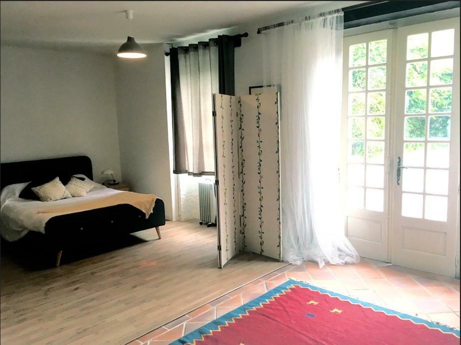 阿尔纳克－蓬帕杜尔 Maison Lyre, Pompadour酒店 外观 照片