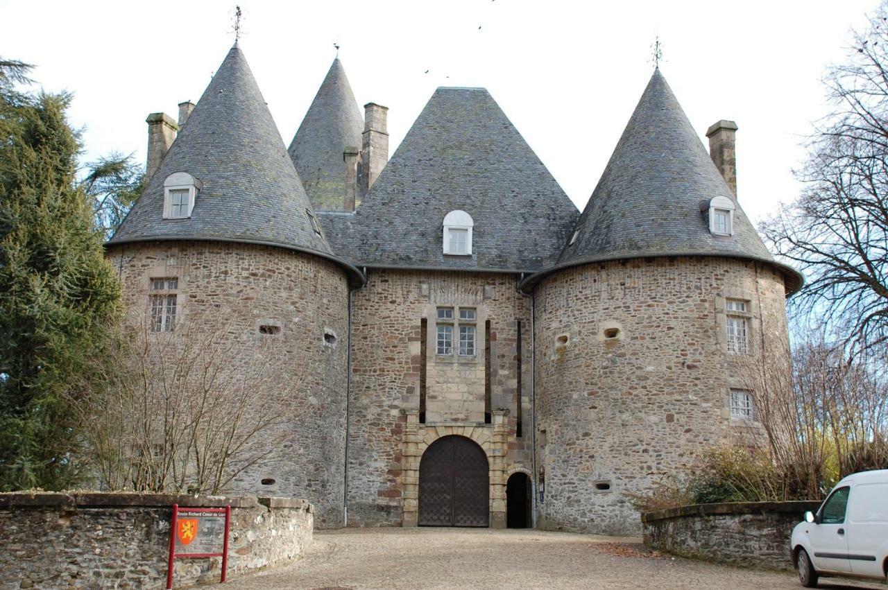 阿尔纳克－蓬帕杜尔 Maison Lyre, Pompadour酒店 外观 照片